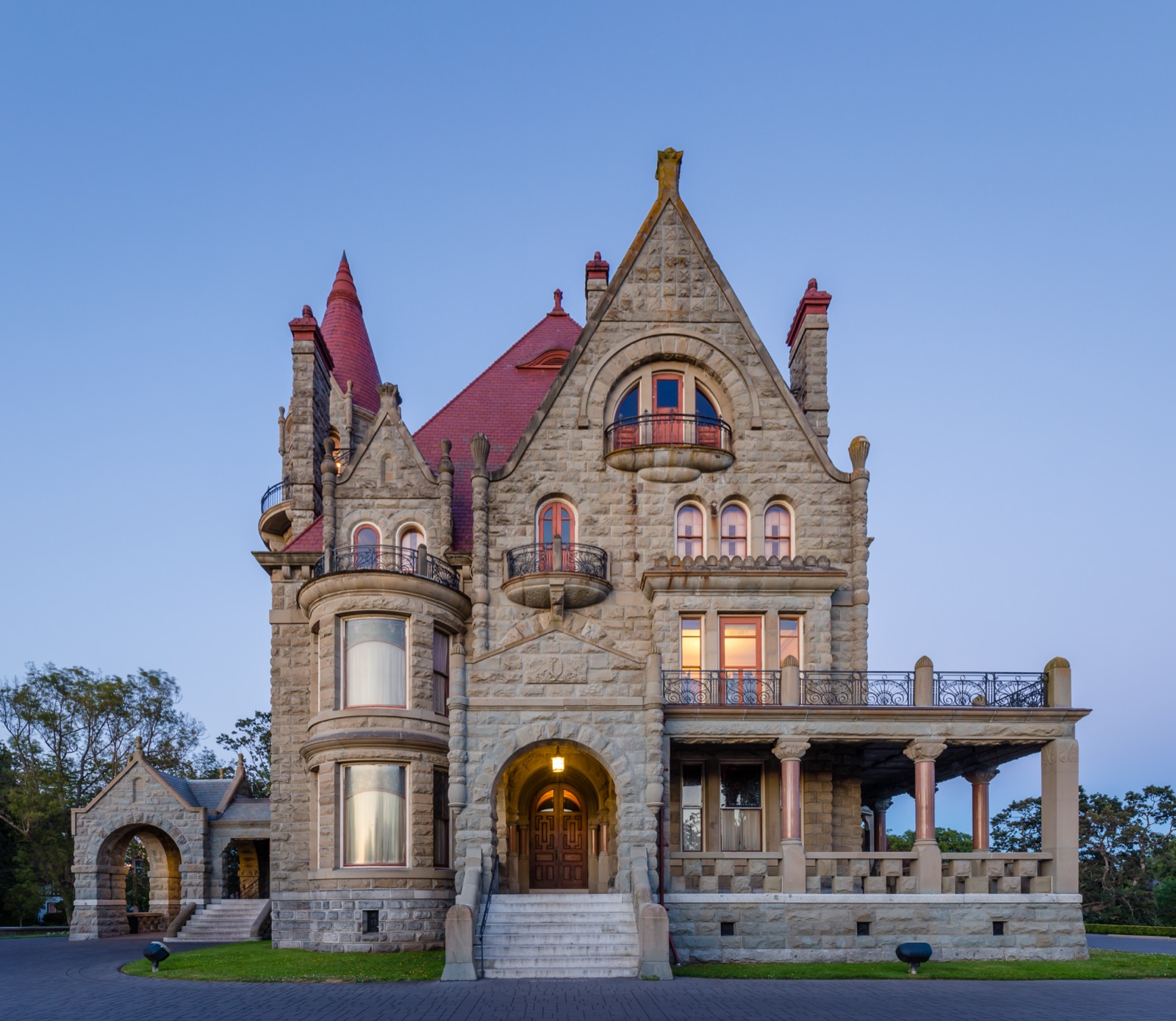 Craigdarroch Castle at sunset
