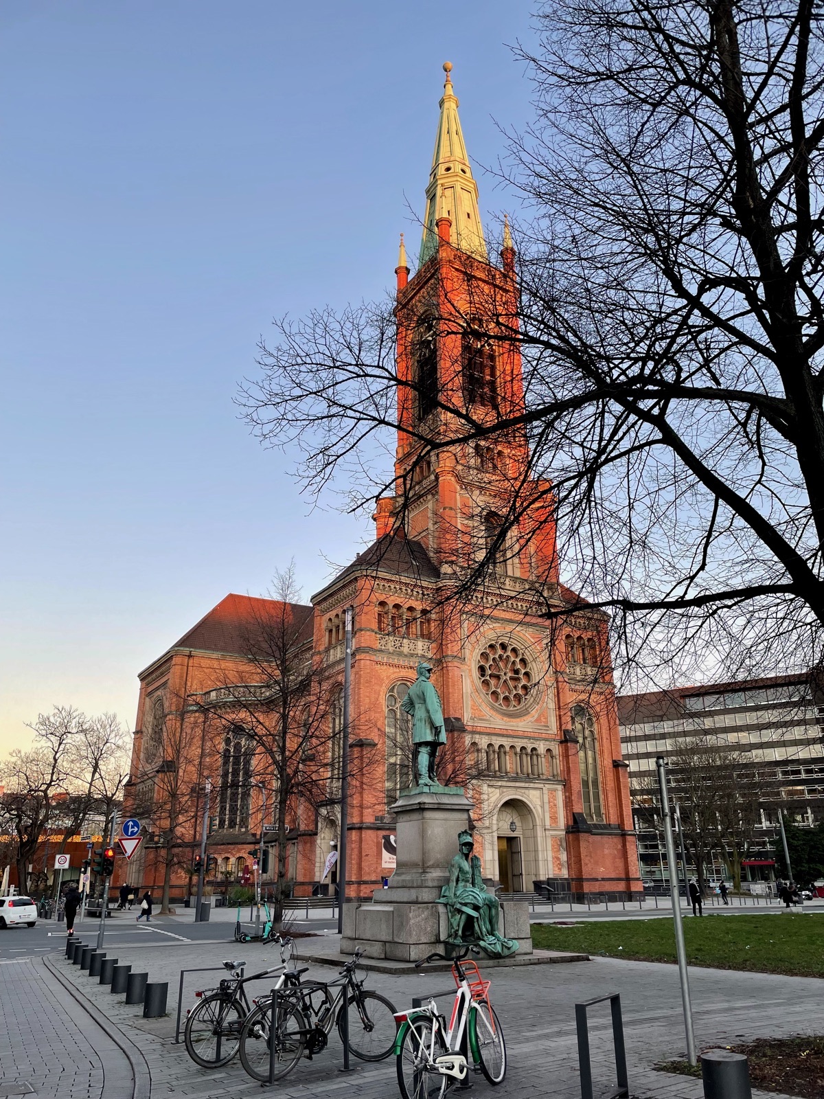 Johanneskirche in Düsseldorf at sunset