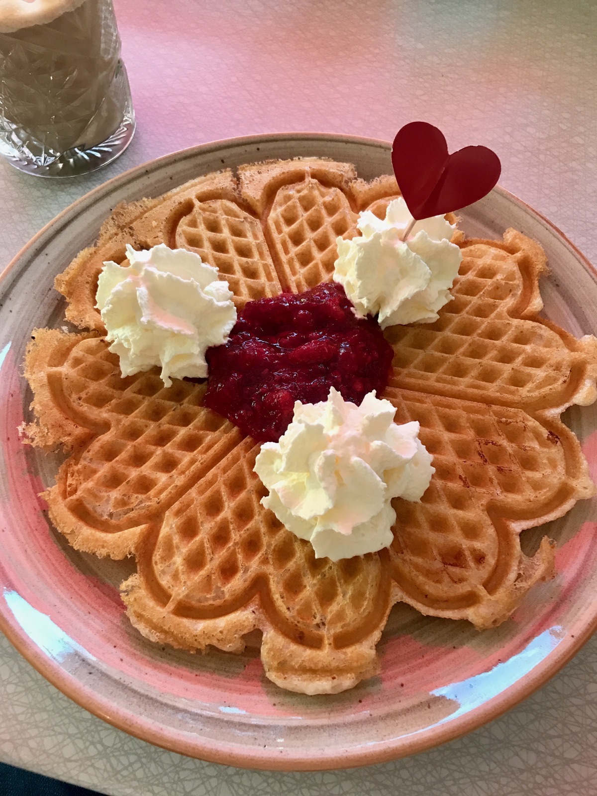 Gluten-free waffle at Älskade Traditioner